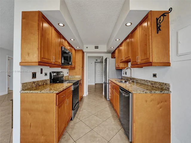 1201 S Ocean Dr # 510N, Hollywood FL 33019