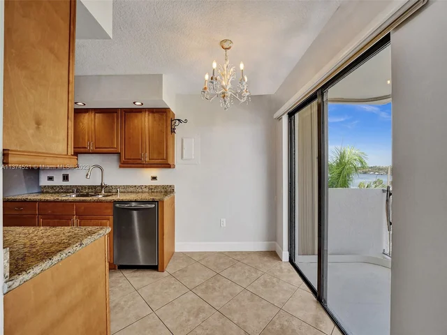 1201 S Ocean Dr # 510N, Hollywood FL 33019