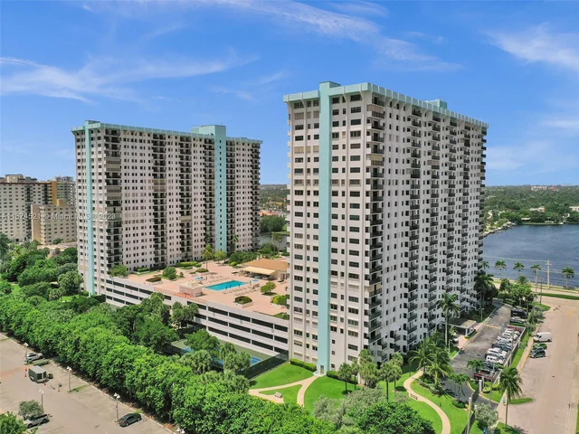 1201 S Ocean Dr # 510N, Hollywood FL 33019