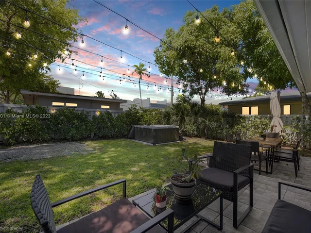 421 NE 70th St, Miami FL 33138