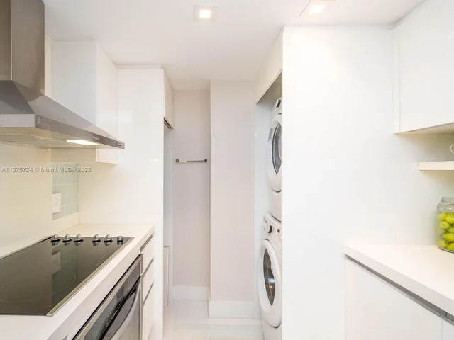 10275 Collins Ave # 906, Bal Harbour FL 33154