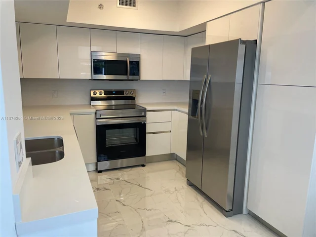 17375 Collins Ave # 608, Sunny Isles Beach FL 33160