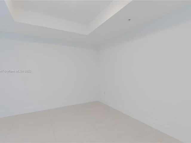 17301 Biscayne Blvd # 1108, North Miami Beach FL 33160