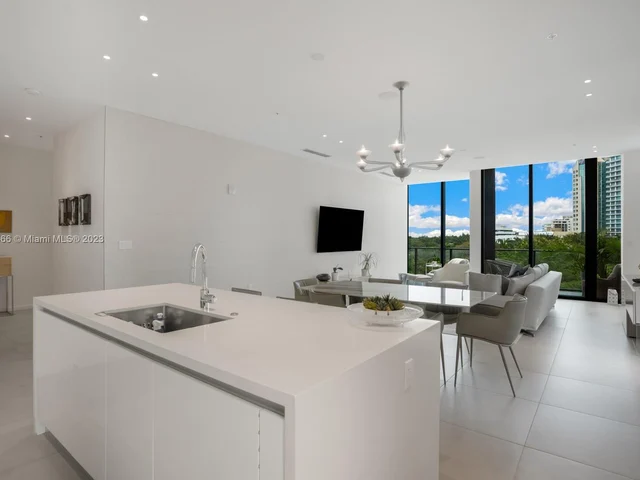 3156 SW 27th Ave # 505, Miami FL 33133