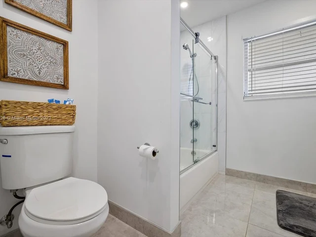 6201 NE 22nd Ave, Fort Lauderdale FL 33308