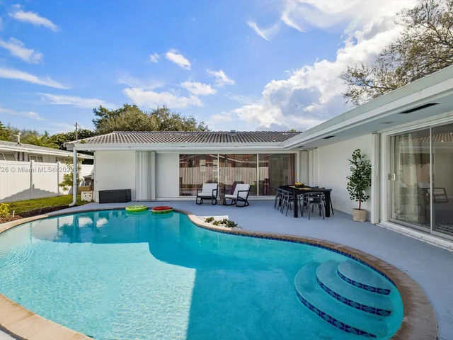 6201 NE 22nd Ave, Fort Lauderdale FL 33308