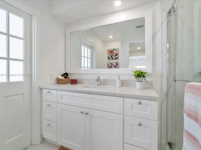 6201 NE 22nd Ave, Fort Lauderdale FL 33308