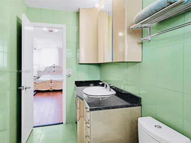 3551 NE 169 ST # A, North Miami Beach FL 33160