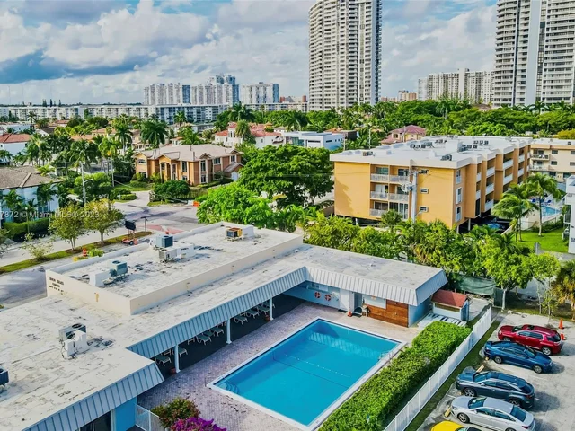 3551 NE 169 ST # A, North Miami Beach FL 33160