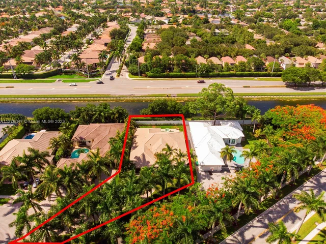 21 Snowy Owl Ter, Plantation FL 33324