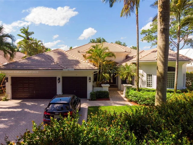 21 Snowy Owl Ter, Plantation FL 33324