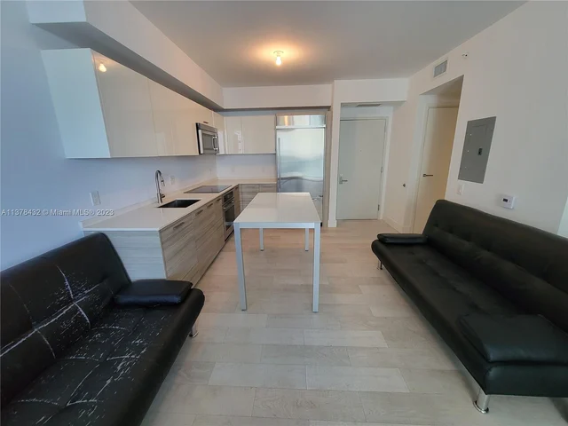1300 BRICKELL BAY DR # 804, Miami FL 33131
