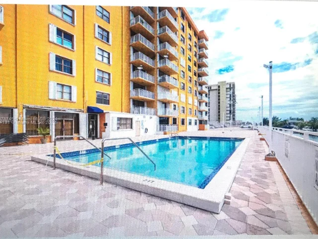 2450 NE 135th St # 1010, North Miami FL 33181