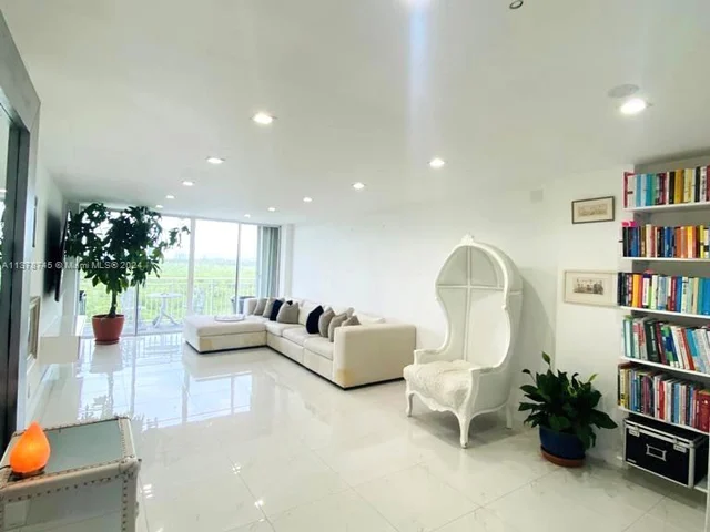 2450 NE 135th St # 1010, North Miami FL 33181