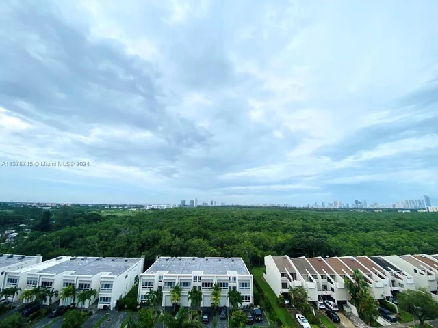 2450 NE 135th St # 1010, North Miami FL 33181