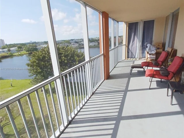 1750 NE 191st St # 1, Miami FL 33179