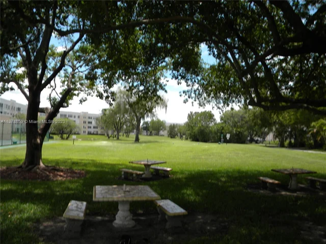 2602 NW 103rd Ave # 309, Sunrise FL 33322