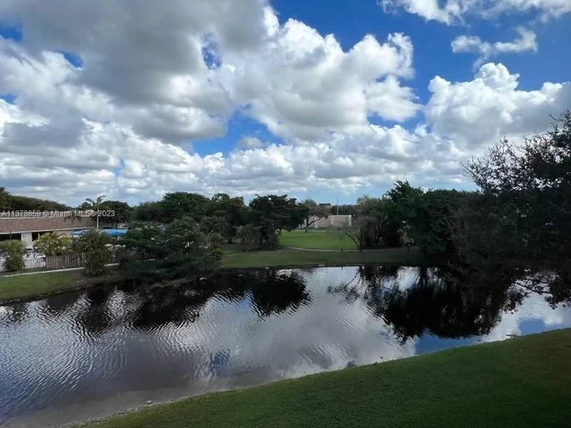 2602 NW 103rd Ave # 309, Sunrise FL 33322