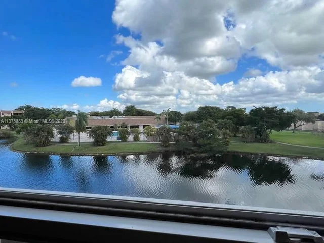 2602 NW 103rd Ave # 309, Sunrise FL 33322