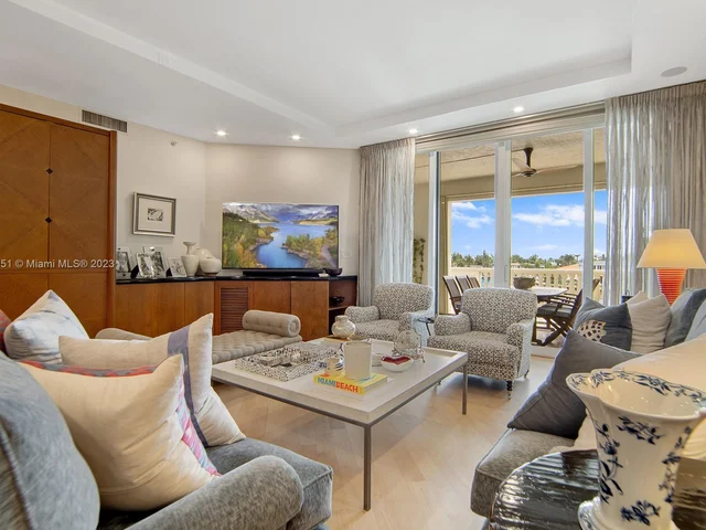 20165 NE 39th Pl # 303, Aventura FL 33180