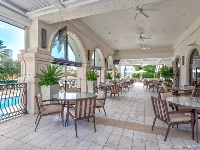 20165 NE 39th Pl # 303, Aventura FL 33180