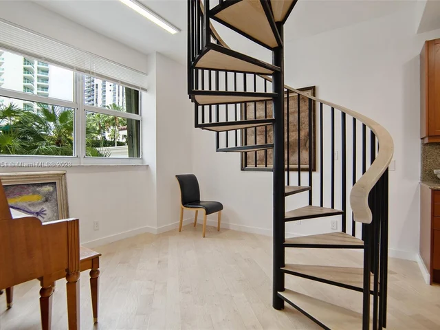 20165 NE 39th Pl # 303, Aventura FL 33180