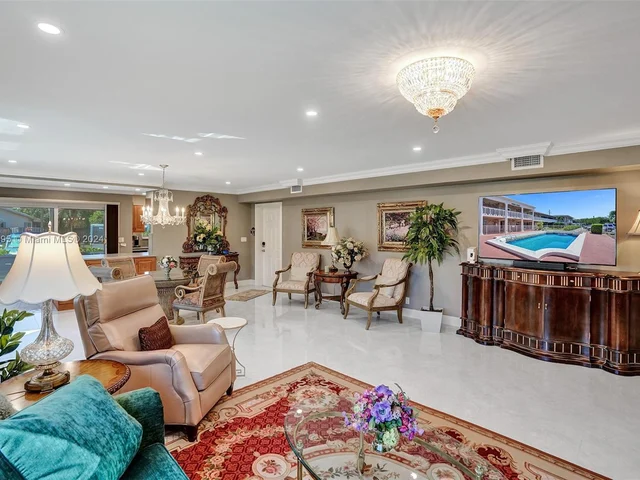 2141 NE 68th St # 108, Fort Lauderdale FL 33308