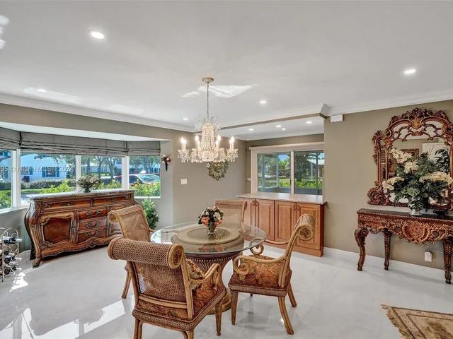 2141 NE 68th St # 108, Fort Lauderdale FL 33308