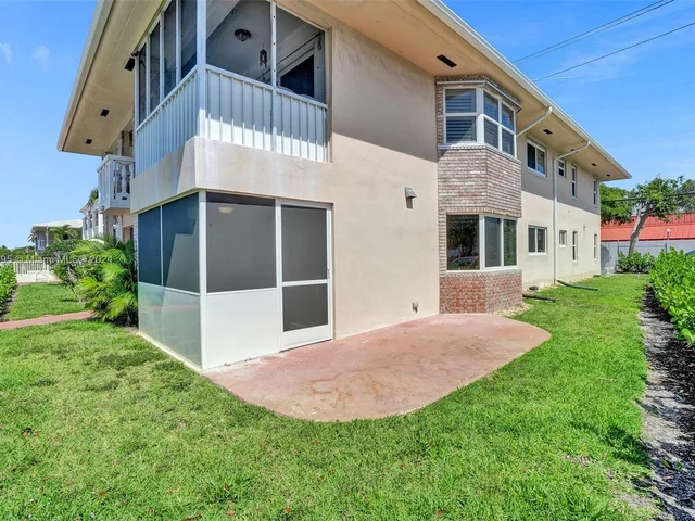 2141 NE 68th St # 108, Fort Lauderdale FL 33308