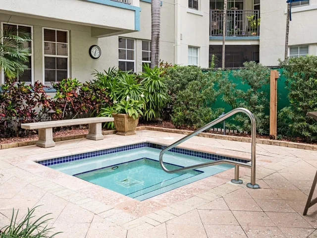 533 NE 3rd Ave # 229, Fort Lauderdale FL 33301