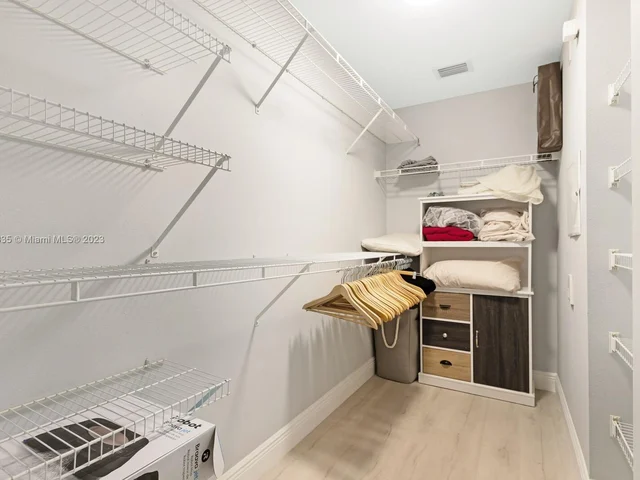 533 NE 3rd Ave # 229, Fort Lauderdale FL 33301