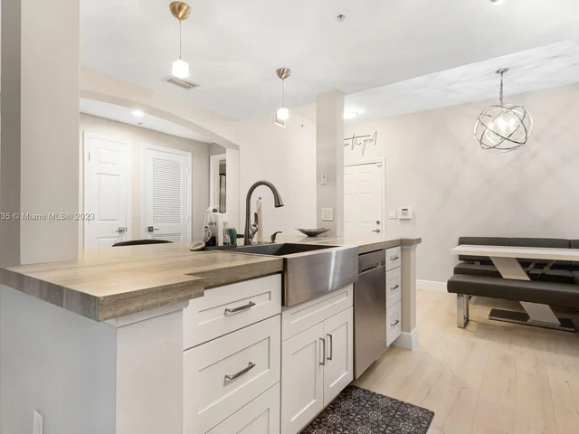 533 NE 3rd Ave # 229, Fort Lauderdale FL 33301