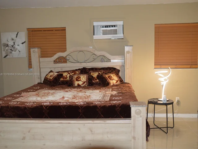 16018 NE 9th Pl, North Miami Beach FL 33162