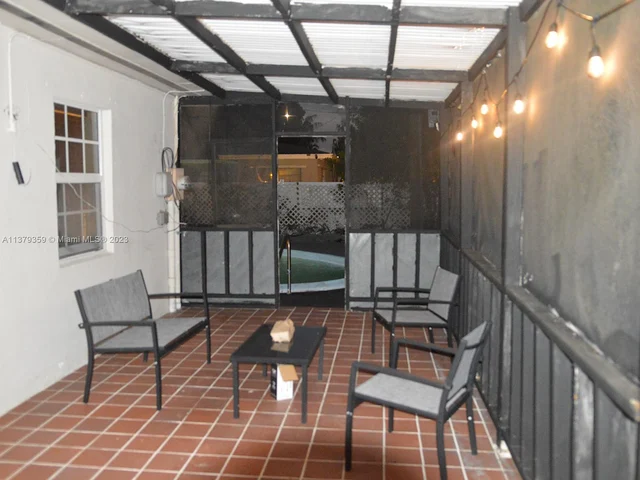 16018 NE 9th Pl, North Miami Beach FL 33162