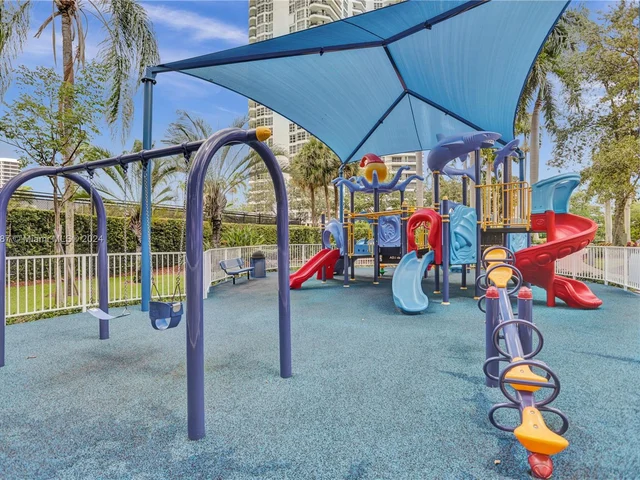 3500 Mystic Pointe Dr # 2605, Aventura FL 33180