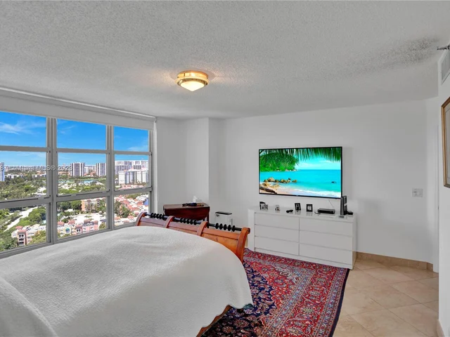 3500 Mystic Pointe Dr # 2605, Aventura FL 33180