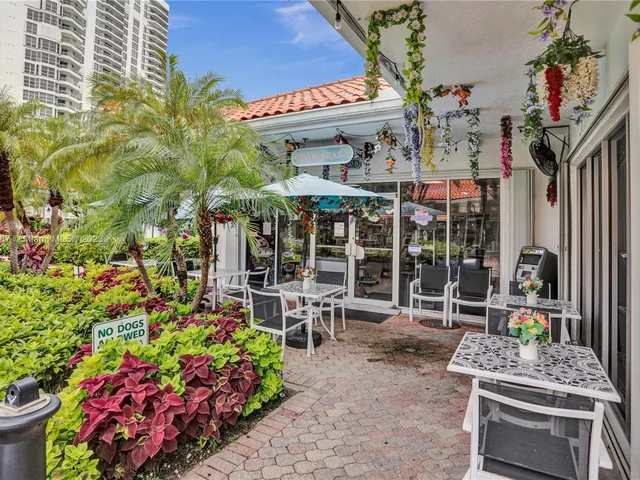 3500 Mystic Pointe Dr # 2605, Aventura FL 33180