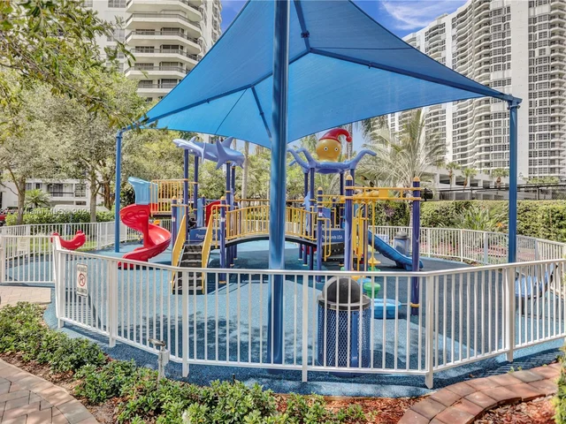3500 Mystic Pointe Dr # 2605, Aventura FL 33180