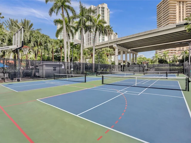 3500 Mystic Pointe Dr # 2605, Aventura FL 33180