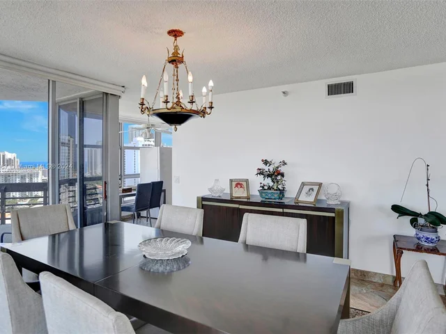 3500 Mystic Pointe Dr # 2605, Aventura FL 33180