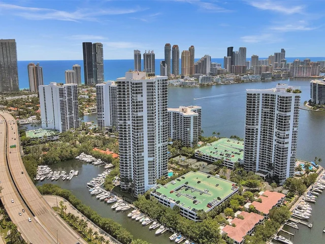 3500 Mystic Pointe Dr # 2605, Aventura FL 33180