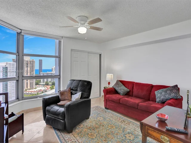 3500 Mystic Pointe Dr # 2605, Aventura FL 33180