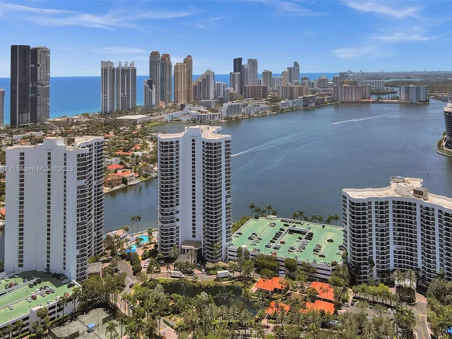 3500 Mystic Pointe Dr # 2605, Aventura FL 33180