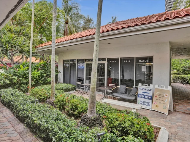 3500 Mystic Pointe Dr # 2605, Aventura FL 33180