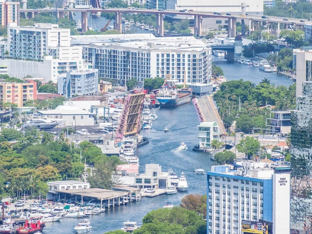 475 Brickell Ave # 5115, Miami FL 33131