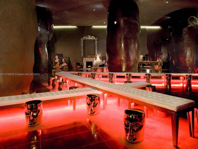 475 Brickell Ave # 5115, Miami FL 33131