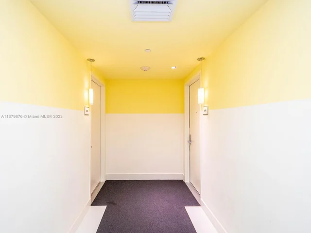 475 Brickell Ave # 5115, Miami FL 33131