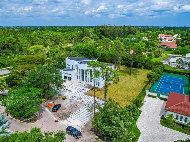 6482 NW 65th Way, Parkland FL 33067