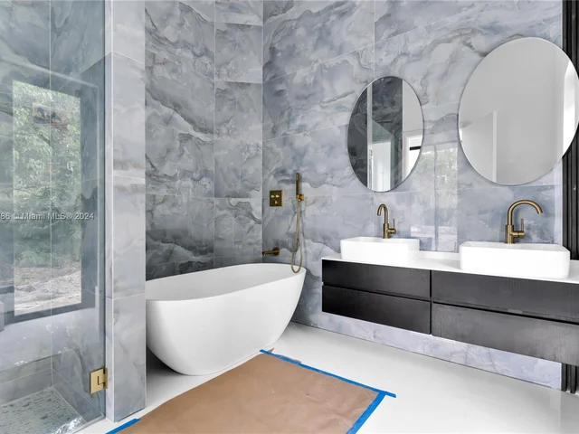 6482 NW 65th Way, Parkland FL 33067