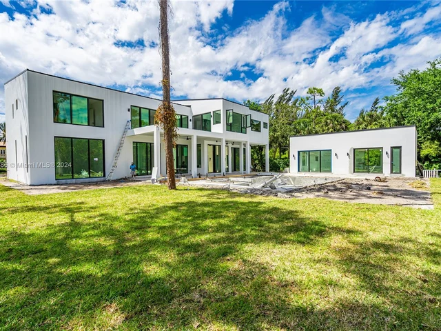 6482 NW 65th Way, Parkland FL 33067